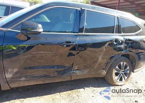 2020 Toyota Highlander Xle z USA, uszkodzony, nr VIN 5TDGZRAH6LS029761